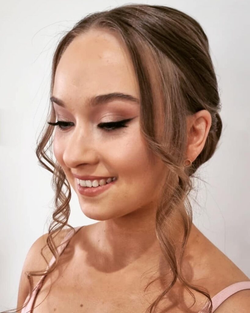 mobile hair and makeup services